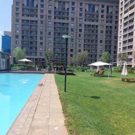 Prestige Apartments Sandton At Westpoint Johannesburg Kültér fotó
