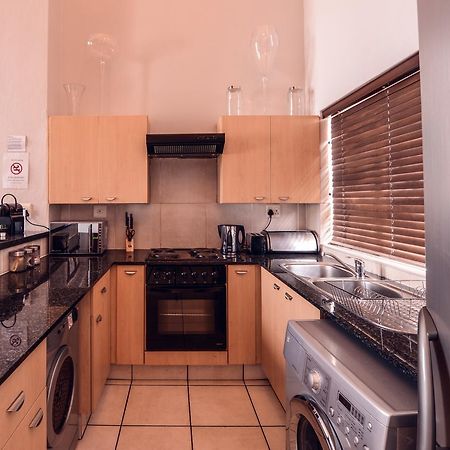 Prestige Apartments Sandton At Westpoint Johannesburg Kültér fotó