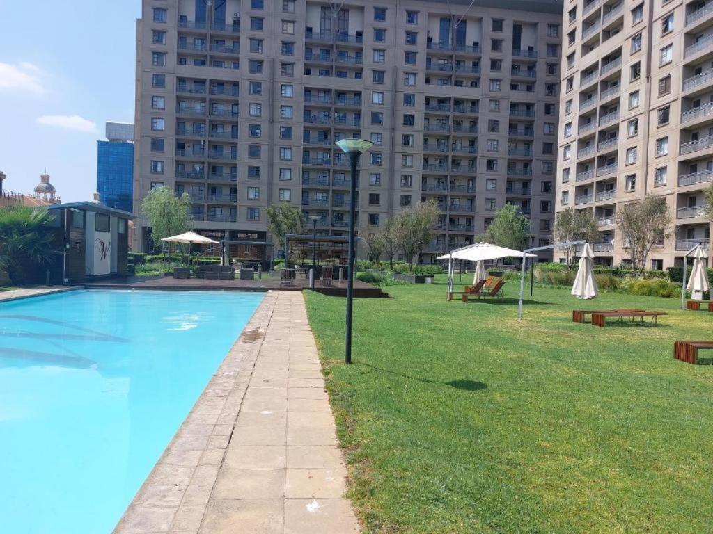 Prestige Apartments Sandton At Westpoint Johannesburg Kültér fotó